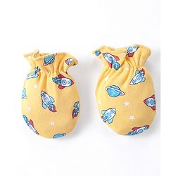Babyhug 100% Cotton Knit Rocket Printed Mittens & Booties Set - Yellow
