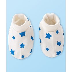 Babyhug Disney Interlock Knit Cap Mittens & Booties Set Mickey Mouse & Star Printed - White