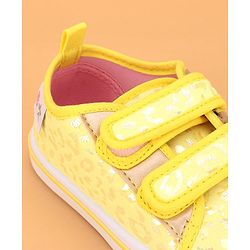Cute Walk by Babyhug Velcro Closure Casual Shoes - Yellow