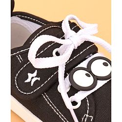 Cute Walk by Babyhug Velcro Casual Shoes- Black