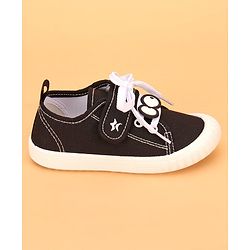 Cute Walk by Babyhug Velcro Casual Shoes- Black