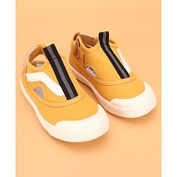 Cute Walk by Babyhug Casual Shoes with Velcro Closure - Yellow