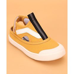 Cute Walk by Babyhug Casual Shoes with Velcro Closure - Yellow