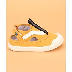 Cute Walk by Babyhug Casual Shoes with Velcro Closure - Yellow