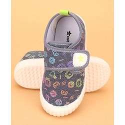 Cute Walk by Babyhug Casual Shoes with Velcro Trophy Print - Blue