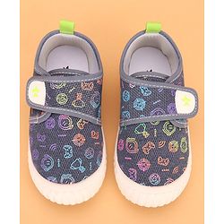 Cute Walk by Babyhug Casual Shoes with Velcro Trophy Print - Blue