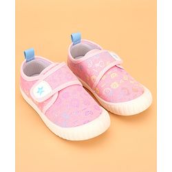 Cute Walk by Babyhug Casual Shoes with Velcro Trophy Print - Blue