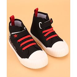 Cute Walk by Babyhug Casual Shoes with Velcro Closure - Black