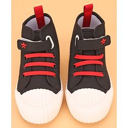 Cute Walk by Babyhug Casual Shoes with Velcro Closure - Black