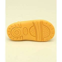 Cute Walk by Babyhug Sandals With Velcro Closure & Floral Applique - Bright Yellow