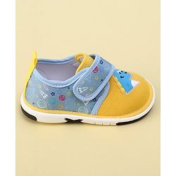 Cute Walk by Babyhug Velcro Closure Sandals with Dino Patch Applique  - Yellow