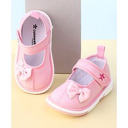 Cute Walk by Babyhug Velcro Closure Sequinned Sandals with Bow Applique - Pink