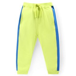 Babyhug Cotton Knit Full Sleeves T-Shirt & Lounge Pants Set With Text Print - Lime