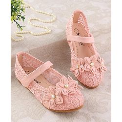 Cute Walk by Babyhug Velcro Closure Floral Applique Bellies - Pink