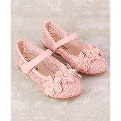 Cute Walk by Babyhug Velcro Closure Floral Applique Bellies - Pink