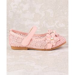 Cute Walk by Babyhug Velcro Closure Floral Applique Bellies - Pink