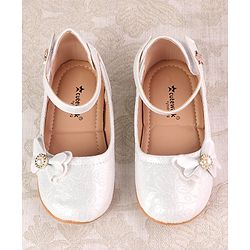 Cute Walk by Babyhug Ballerinas with Velcro Closure &  Bow Applique - White