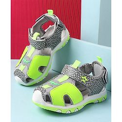 Cute Walk by Babyhug Sandals With Velcro Closure Abstract Print - Grey