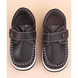Cute Walk by Babyhug Velcro Closure Formal & Party Wear Shoes with Applique - Black