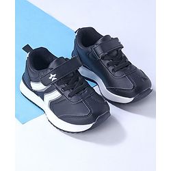 Cute Walk by Babyhug Sneaker  with Velcro Closure - Black & White