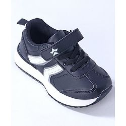 Cute Walk by Babyhug Sneaker  with Velcro Closure - Black & White
