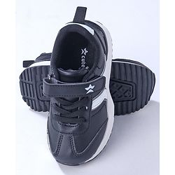Cute Walk by Babyhug Sneaker  with Velcro Closure - Black & White