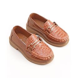 Cute Walk by Babyhug Slip On Loafer Shoes With Textured Design - Brown