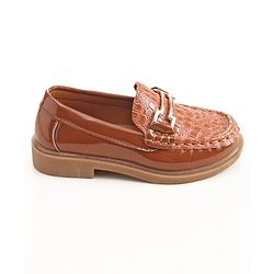 Cute Walk by Babyhug Slip On Loafer Shoes With Textured Design - Brown