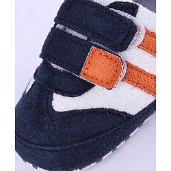 Cute Walk by Babyhug Colour Block Velcro Closure Booties - Grey