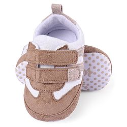 Cute Walk by Babyhug Colour Block Velcro Closure Booties - Grey