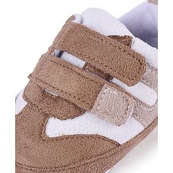 Cute Walk by Babyhug Colour Block Velcro Closure Booties - Grey