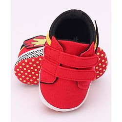 Cute Walk by Babyhug Booties Velcro Closure - Red