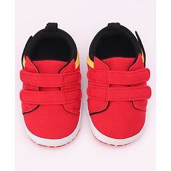 Cute Walk by Babyhug Booties Velcro Closure - Red