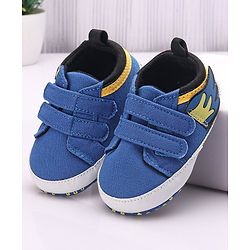 Cute Walk by Babyhug Booties Velcro Closure - Blue