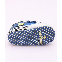 Cute Walk by Babyhug Booties Velcro Closure - Blue