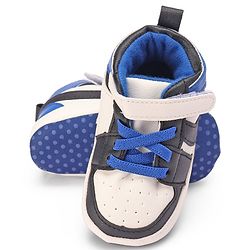 Cute Walk by Babyhug Booties with Velcro Closure -  Red