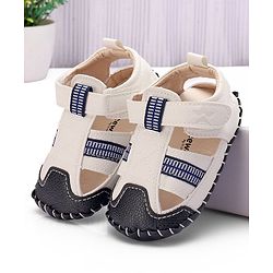 Cute Walk by Babyhug Booties with Velcro Closure - White