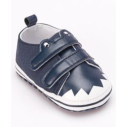 Cute Walk by Babyhug Booties with  Velcro Closure - Pink