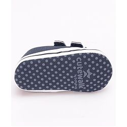 Cute Walk by Babyhug Booties with  Velcro Closure - Pink