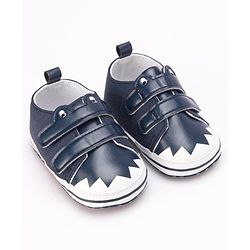 Cute Walk by Babyhug Booties with  Velcro Closure - Pink