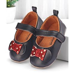 Cute Walk by Babyhug Velcro Closure Booties Bow Applique - Black