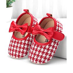 Cute Walk by Babyhug Velcro Closure Booties Bow Applique - Red