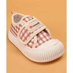 Cute Walk By Babyhug Checkered Slip On Casual Shoes With Velcro Closure - Pink