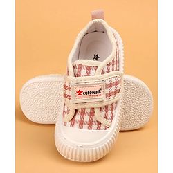 Cute Walk By Babyhug Checkered Slip On Casual Shoes With Velcro Closure - Pink