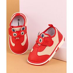 Cute Walk by Babyhug Casual Shoes with Velcro Closure & Applique - Red