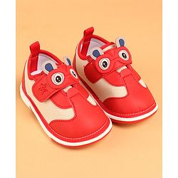 Cute Walk by Babyhug Casual Shoes with Velcro Closure & Applique - Red