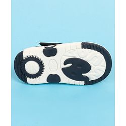 Cute Walk by Babyhug Velcro Closure Sandals with Applique - Black