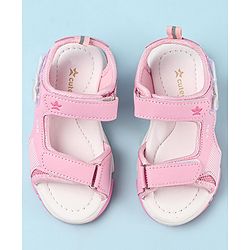 Cute Walk by Babyhug Casual Sandals with Velcro Closure & Heart Applique - Fuschia