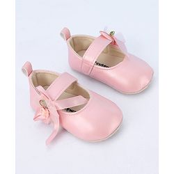 Cute Walk by Babyhug Velcro Closure Floral Applique Booties - Pink