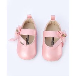 Cute Walk by Babyhug Velcro Closure Floral Applique Booties - Pink